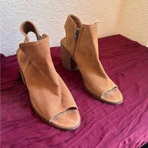 Steve Madden Tan Peep-Toe Ankle Boots